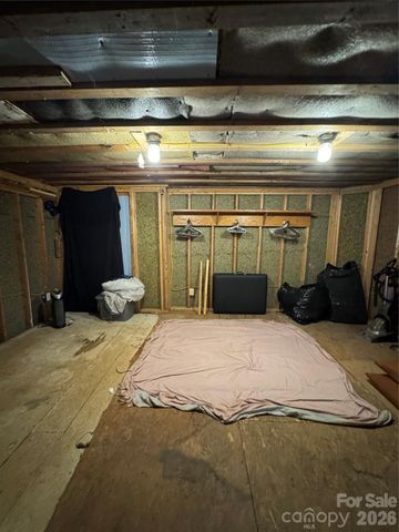 57 Argyle Lane, Asheville, NC 28806