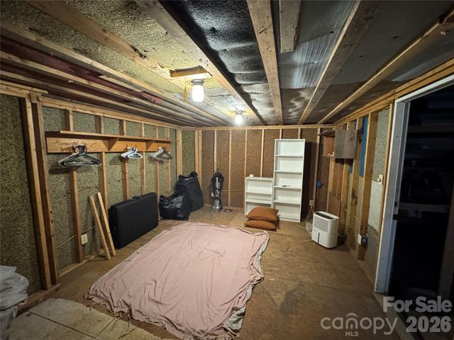 57 Argyle Lane, Asheville, NC 28806