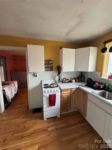 57 Argyle Lane, Asheville, NC 28806