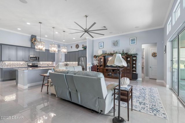 6289 W Fallsgrove Lane, Port Orange, FL 32128