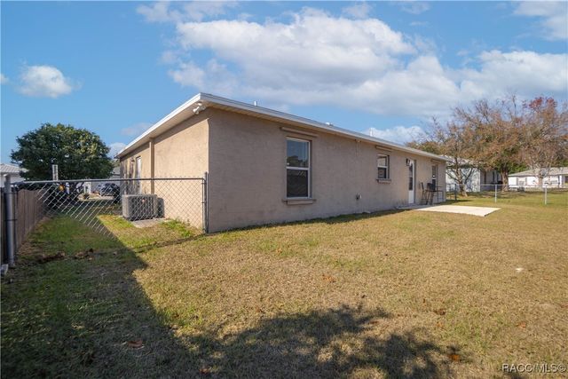 3803 S Flamingo Terrace, Homosassa, FL 34448