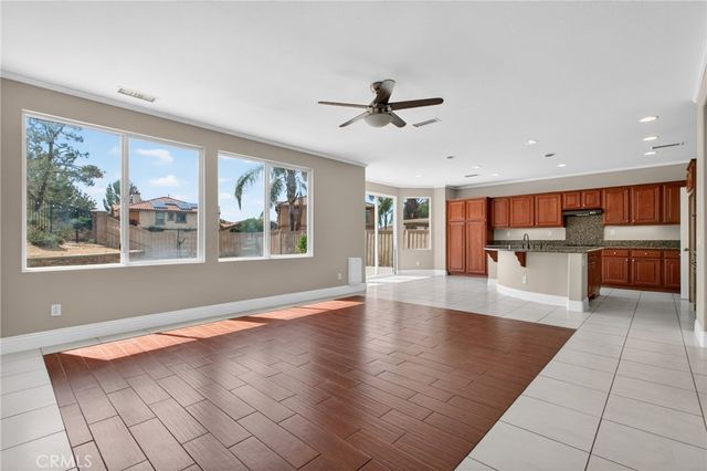 32365 Whispering Willow, Lake Elsinore, CA 92532