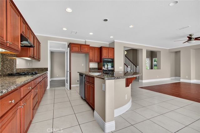 32365 Whispering Willow, Lake Elsinore, CA 92532