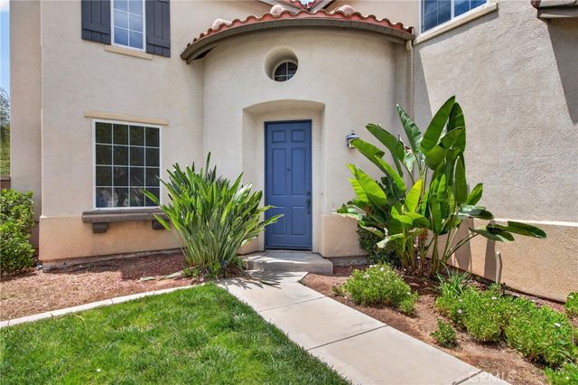 32365 Whispering Willow, Lake Elsinore, CA 92532