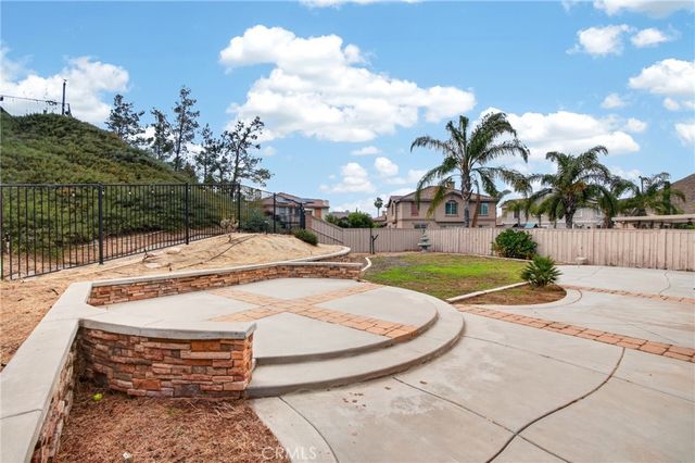 32365 Whispering Willow, Lake Elsinore, CA 92532