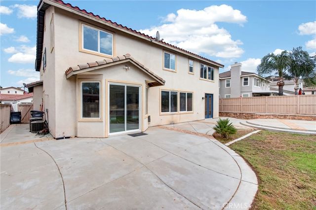 32365 Whispering Willow, Lake Elsinore, CA 92532