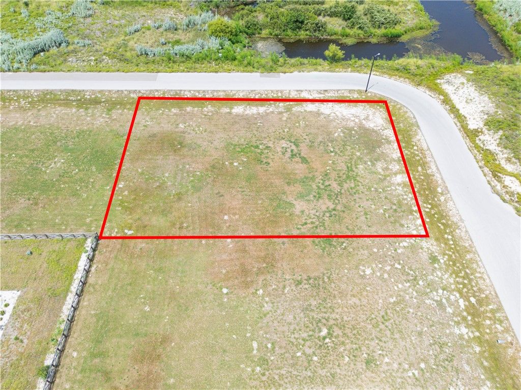 2105 Arabian Dr, Corpus Christi, TX 78418 — photo 4