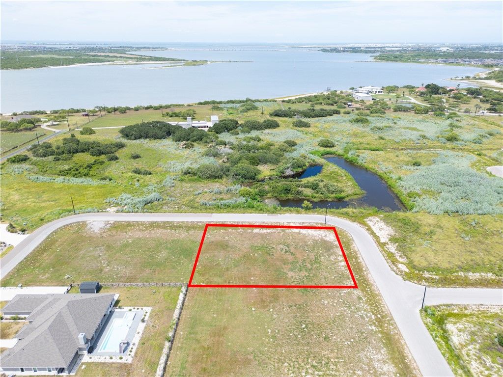 2105 Arabian Dr, Corpus Christi, TX 78418 — photo 5