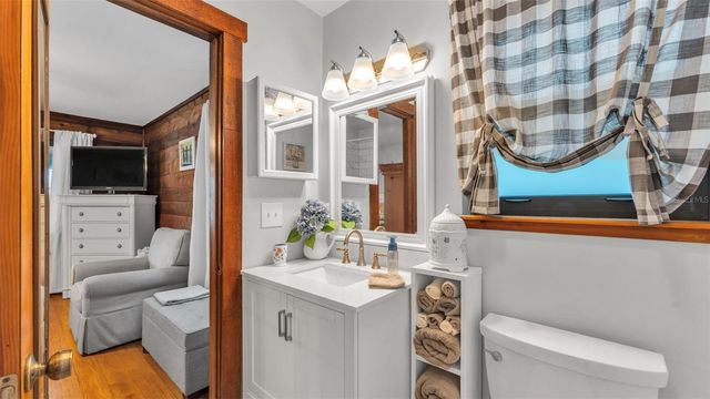 219 E LAKE MENZIES BOULEVARD, Dundee, FL 33838