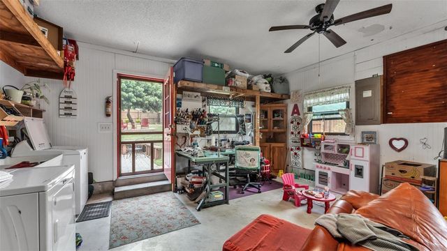 219 E LAKE MENZIES BOULEVARD, Dundee, FL 33838