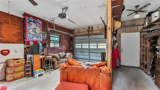 219 E LAKE MENZIES BOULEVARD, Dundee, FL 33838