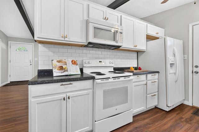 2755 Cryodon Boulevard W, Columbus, OH 43232