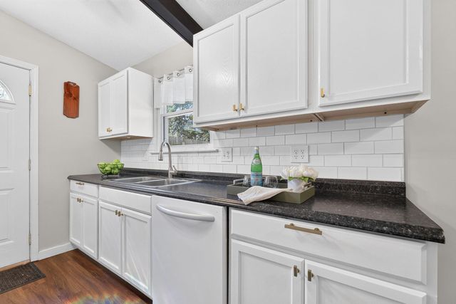 2755 Cryodon Boulevard W, Columbus, OH 43232