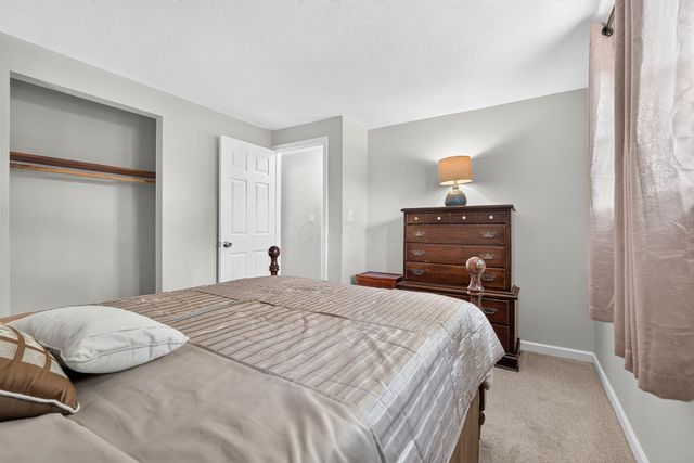 2755 Cryodon Boulevard W, Columbus, OH 43232