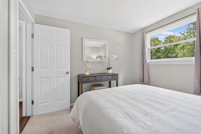 2755 Cryodon Boulevard W, Columbus, OH 43232