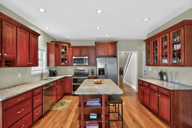 4032 Pine Grove Road, Versailles, KY 40383