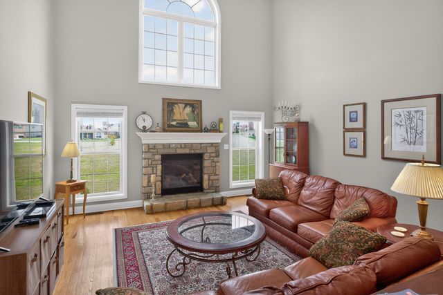 4032 Pine Grove Road, Versailles, KY 40383