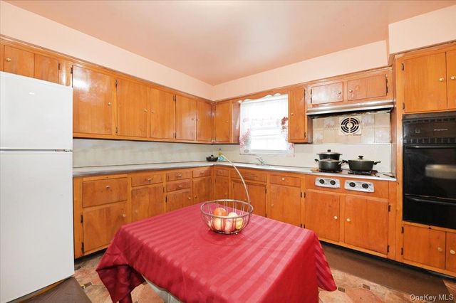 14112 250th Street, Rosedale, NY 11422