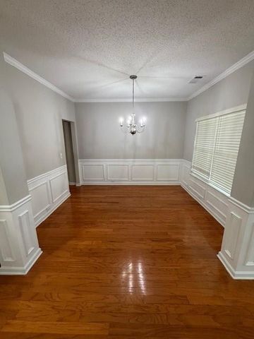 7098 Cavender Drive SW, Atlanta, GA 30331