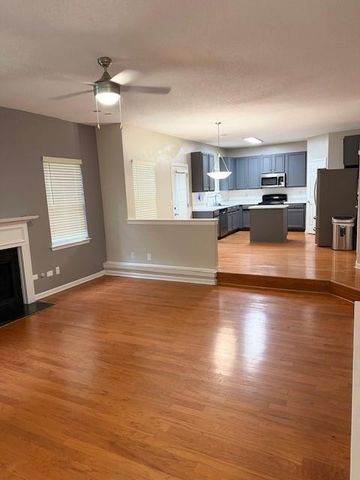 7098 Cavender Drive SW, Atlanta, GA 30331