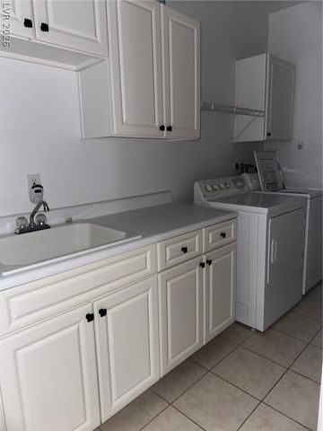 2050 West Warm Springs Road 1323, Henderson, NV 89014