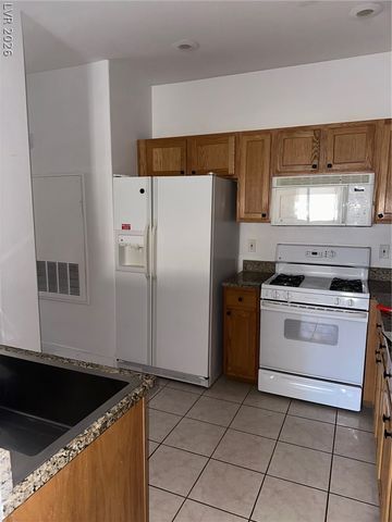 2050 West Warm Springs Road 1323, Henderson, NV 89014
