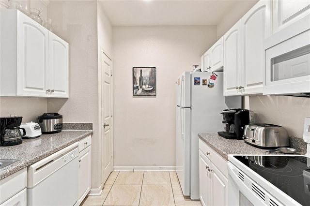 860 N ORANGE AVENUE 239, Orlando, FL 32801