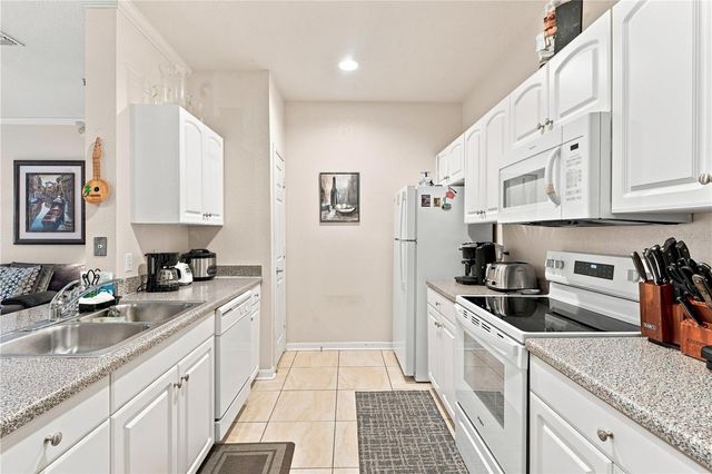 860 N ORANGE AVENUE 239, Orlando, FL 32801