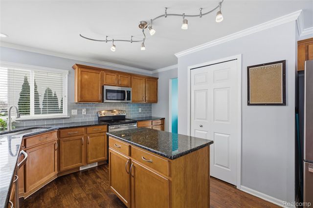 7167 Colchester Lane, Ypsilanti, MI 48197