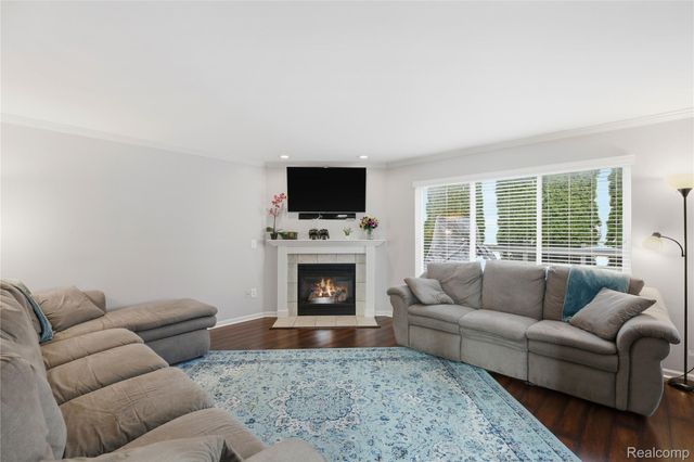 7167 Colchester Lane, Ypsilanti, MI 48197