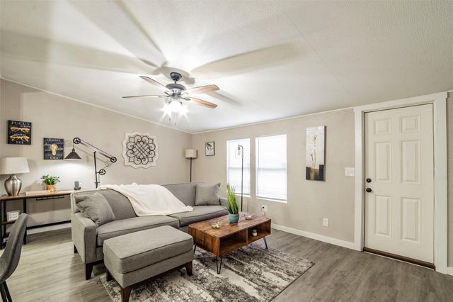 113 Sunset RDG, Bastrop, TX 78602