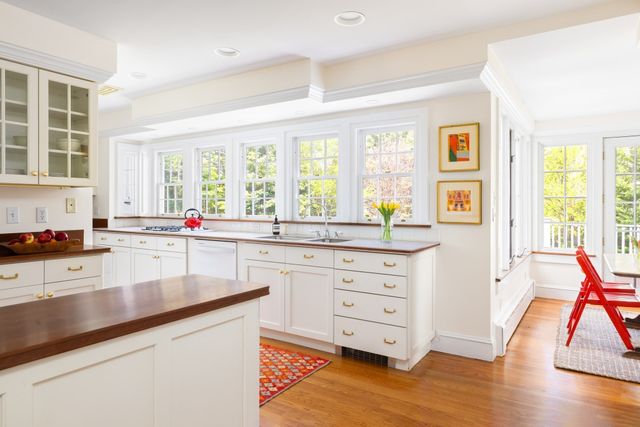 401 Heath Street, Brookline, MA 02467