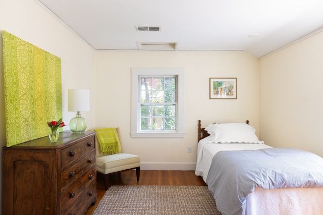 401 Heath Street, Brookline, MA 02467