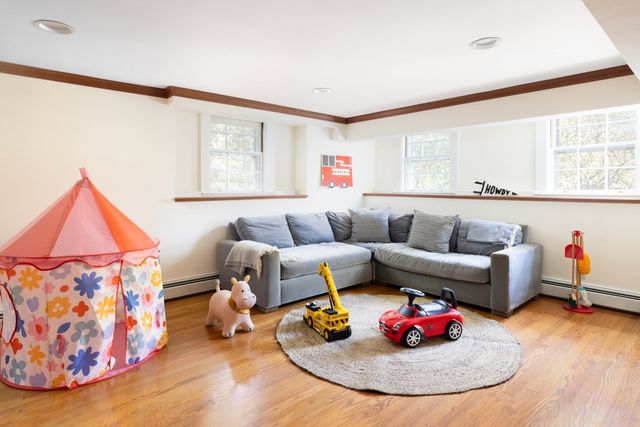 401 Heath Street, Brookline, MA 02467