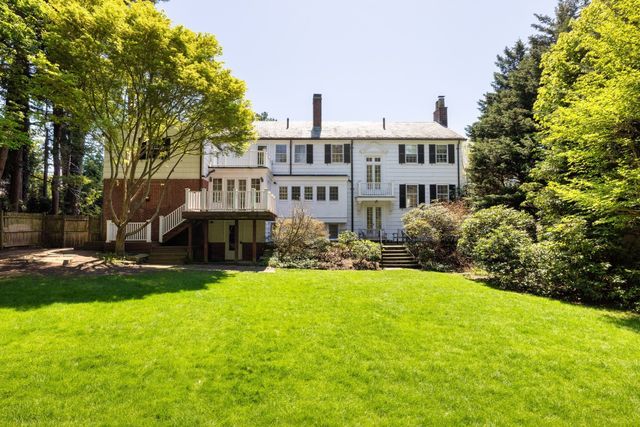 401 Heath Street, Brookline, MA 02467