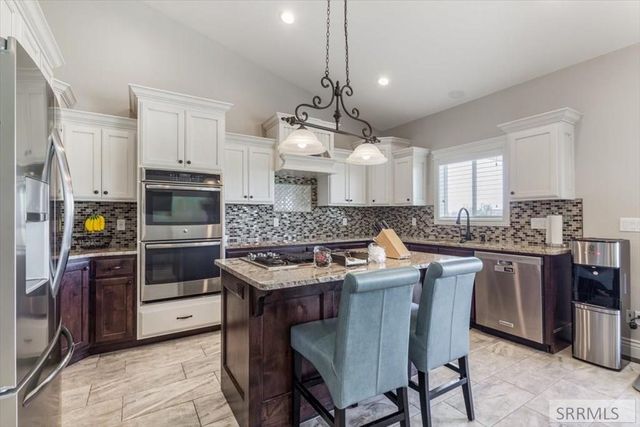 653 S 4th E, Rexburg, ID 83440