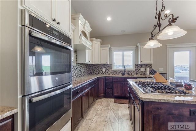 653 S 4th E, Rexburg, ID 83440