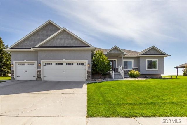 653 S 4th E, Rexburg, ID 83440