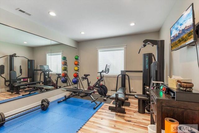 653 S 4th E, Rexburg, ID 83440
