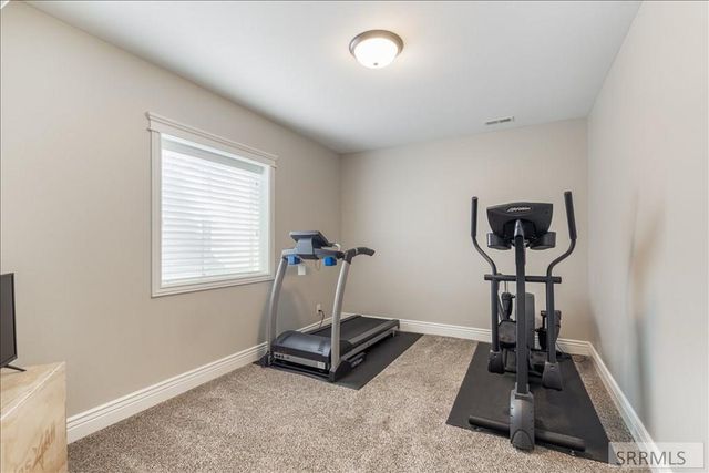 653 S 4th E, Rexburg, ID 83440