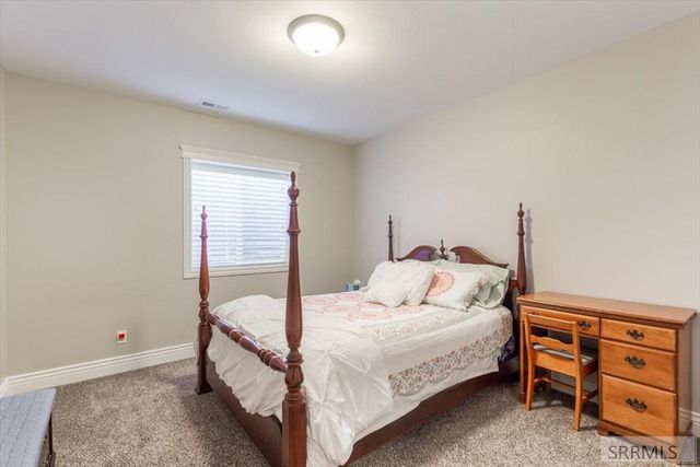 653 S 4th E, Rexburg, ID 83440