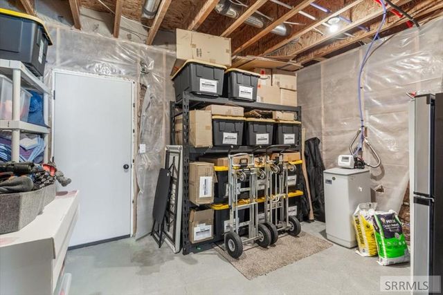 653 S 4th E, Rexburg, ID 83440