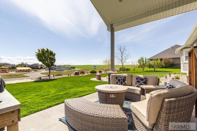 653 S 4th E, Rexburg, ID 83440
