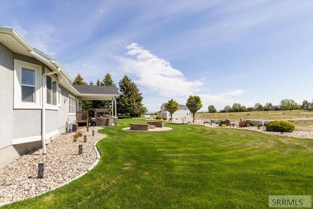 653 S 4th E, Rexburg, ID 83440