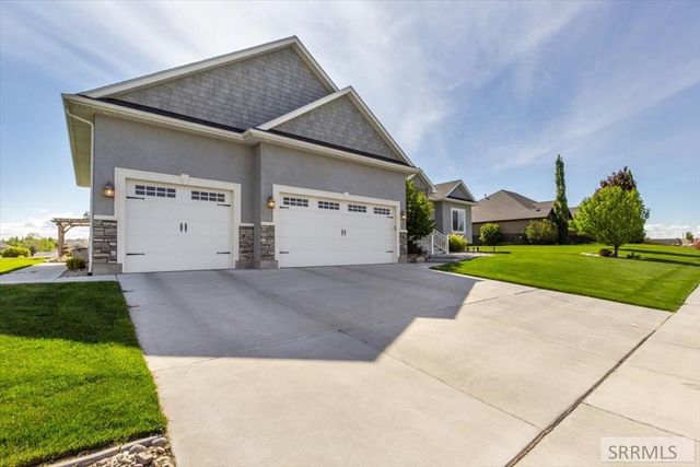 653 S 4th E, Rexburg, ID 83440