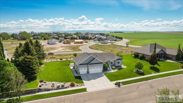 653 S 4th E, Rexburg, ID 83440