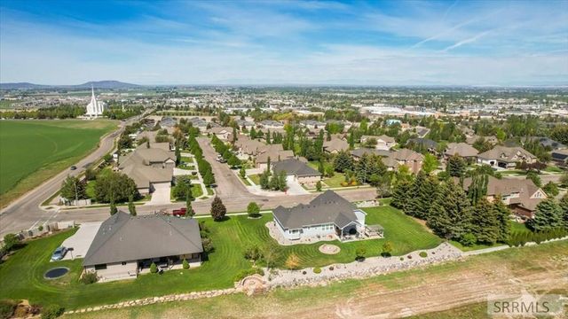 653 S 4th E, Rexburg, ID 83440