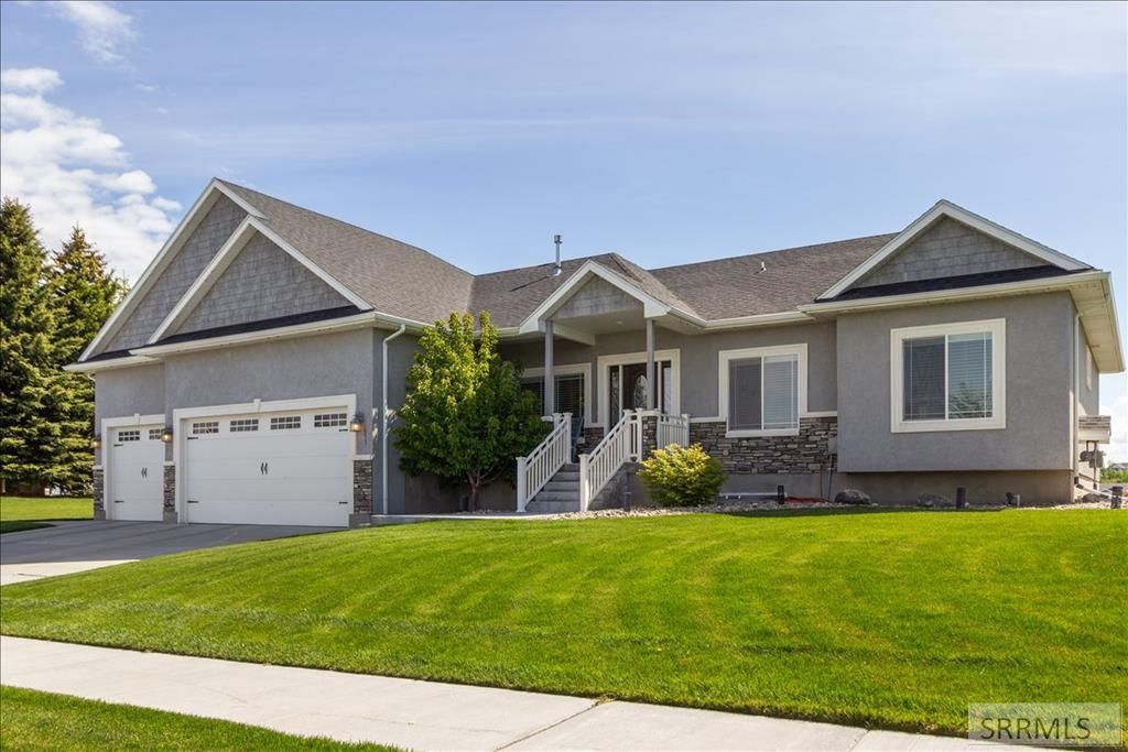 653 S 4th E, Rexburg, ID 83440