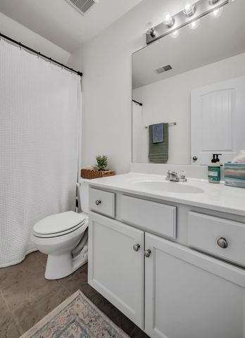 7324 Riverfront Dr, Nashville, TN 37221