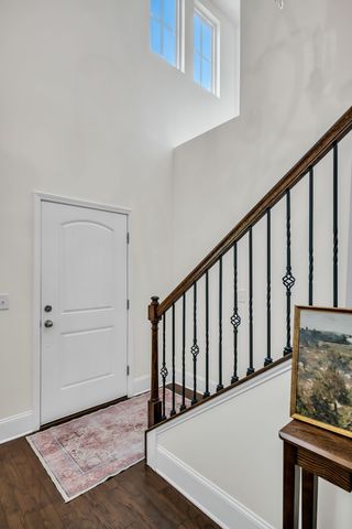 7324 Riverfront Dr, Nashville, TN 37221